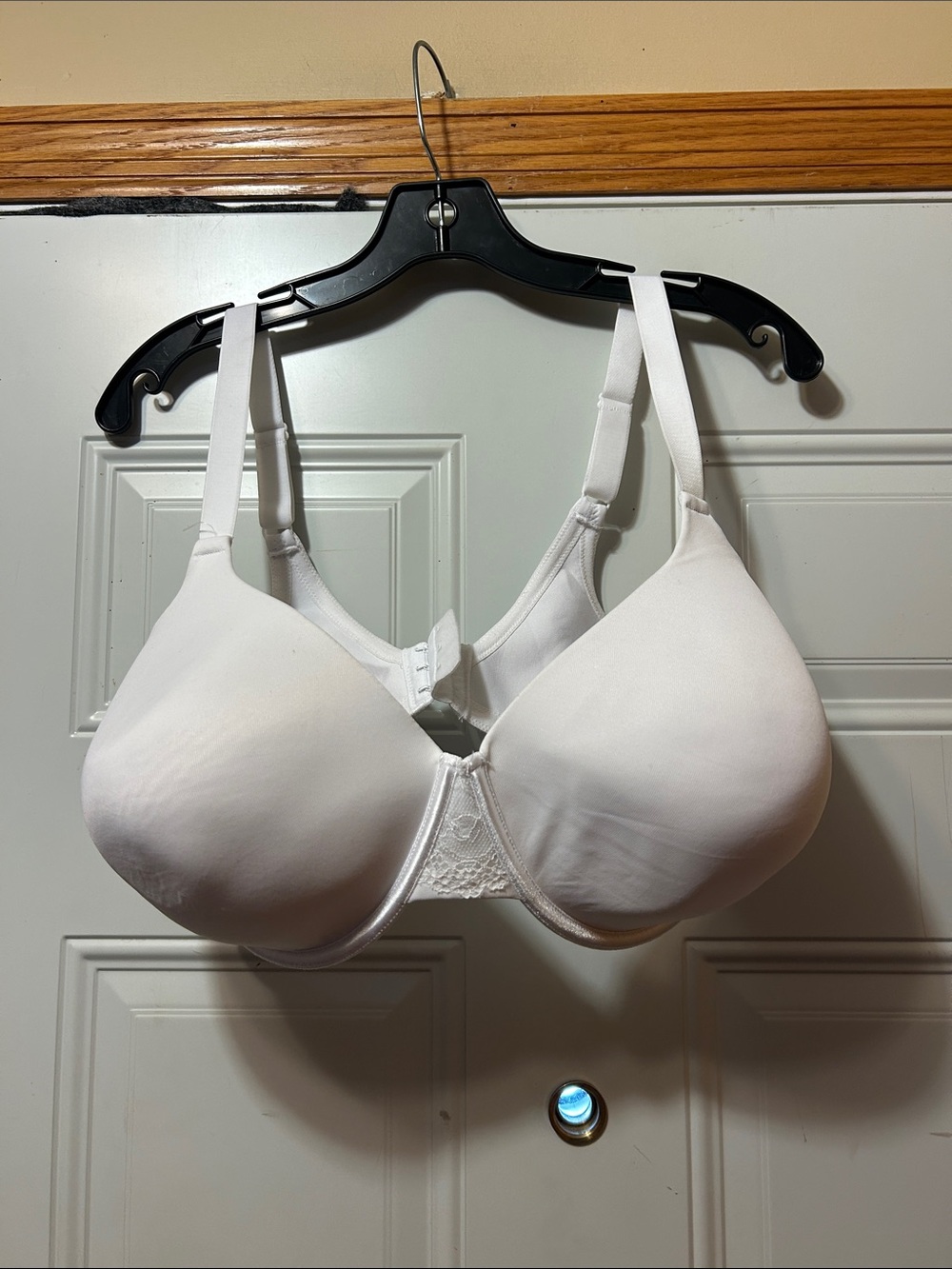 Vanity Fair Everyday Support White  Bra with Light Lace Detail 40DDD